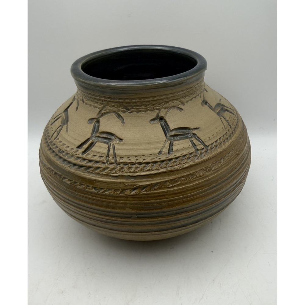 Judy Smith Signed 2002 Studio Art Pottery Stoneware Vase Wildlife Motif 4.75"